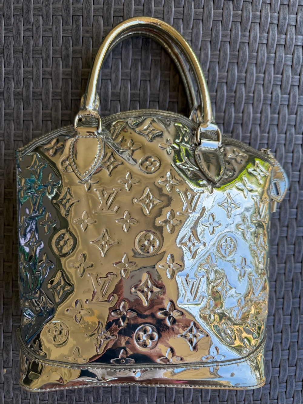 Louis Vuitton Shiny Gold Monogram Vernis Alma-Style Top Handle